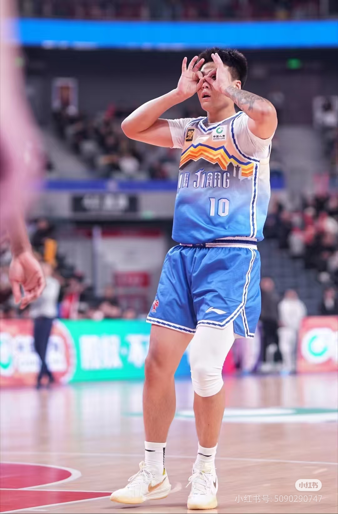 九游体育官方入口-包含新疆男篮士气高涨，目标前进一步的词条