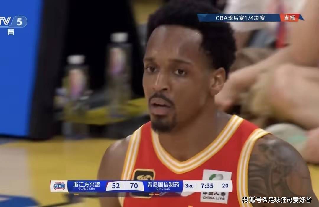 克雷文镇主场输球,积分争夺激烈 克雷文镇主场输球,积分争夺激烈