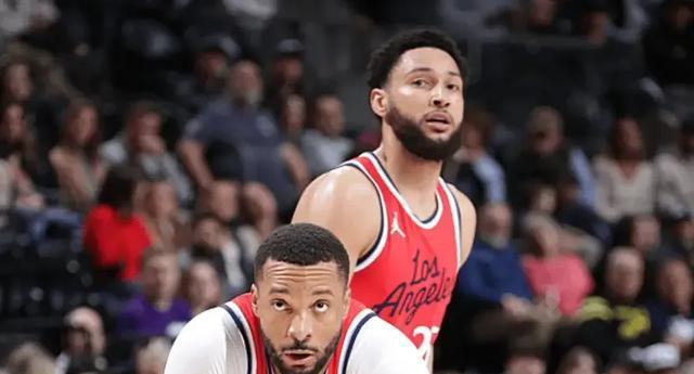 九游体育官网入口-云南球队在客场比赛中遭遇困难,全队团结面对的简单介绍