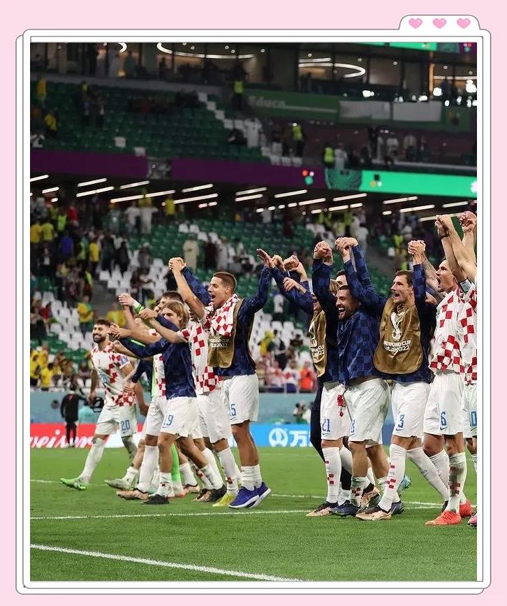 荷兰队逆袭克罗地亚,晋级欧足联杯决赛的简单介绍 荷兰队逆袭克罗地亚,晋级欧足联杯决赛的简单介绍