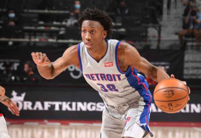 九游体育官方入口-吉林队主场失利,季后赛前景不容乐观的简单介绍