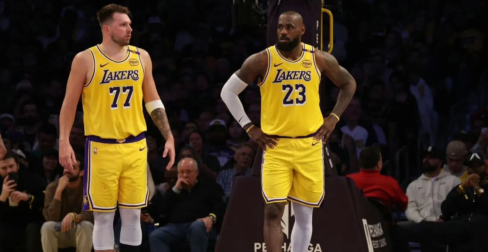 包含球队堪称最佳状态,全队球员奋发向前的词条 包含球队堪称最佳状态,全队球员奋发向前的词条