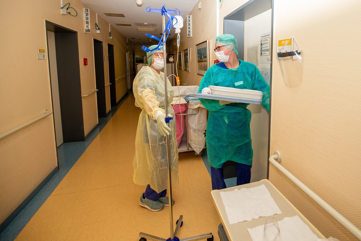 包含法兰克福球员感染新冠病毒筹备康复计划的词条 包含法兰克福球员感染新冠病毒筹备康复计划的词条