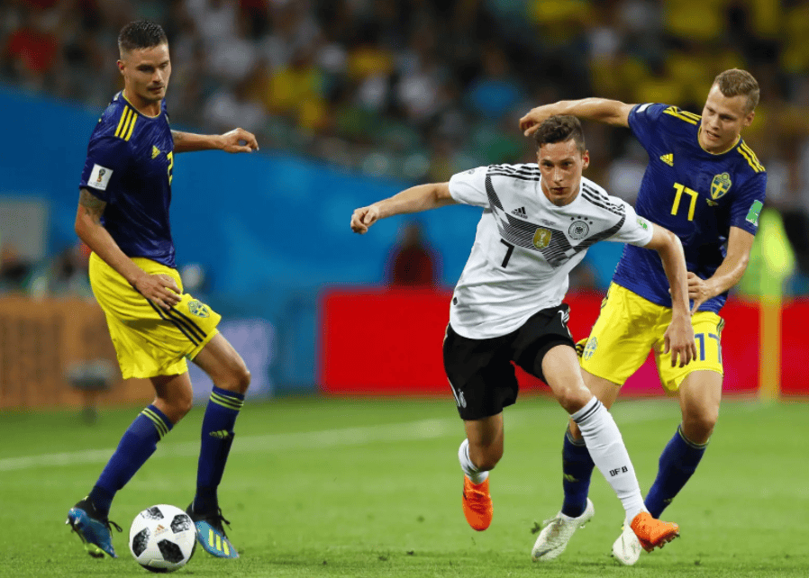 瑞士队在激烈对决中获胜,晋级欧洲杯预选赛 瑞士队在激烈对决中获胜,晋级欧洲杯预选赛