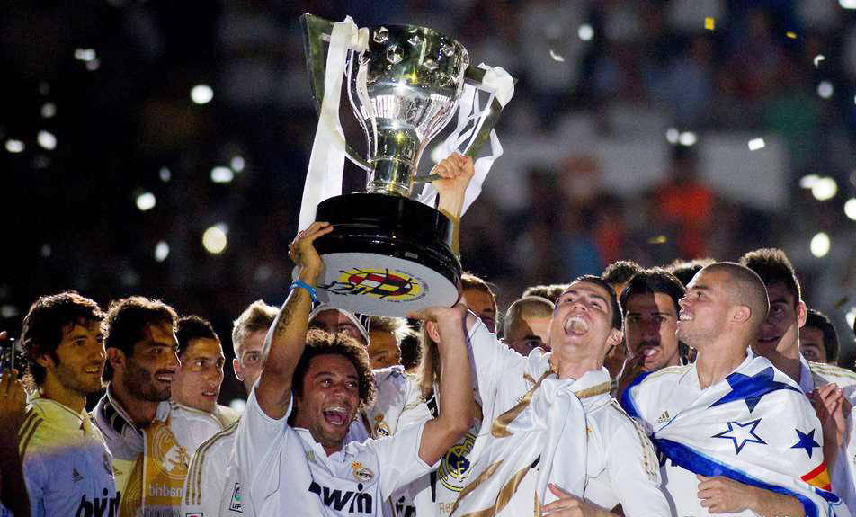 九游体育官网入口-神奇瞬间!欧洲冠军赛场上热度爆表