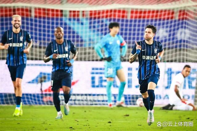 九游体育官方登录入口-尼斯主场取胜,球队表现出色拿下关键三分