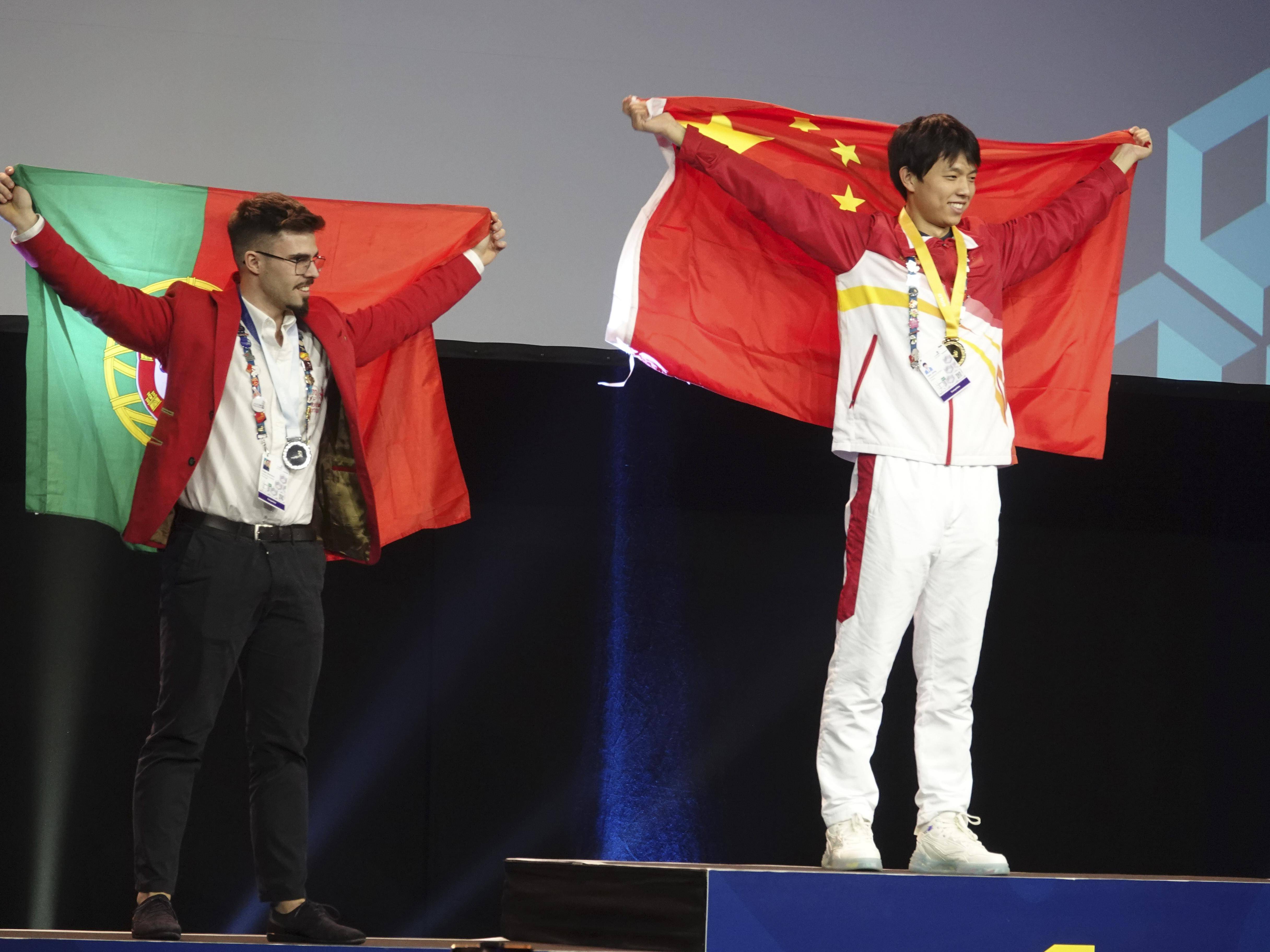 奥地利代表团获得亚军,成功突破 奥地利代表团获得亚军,成功突破