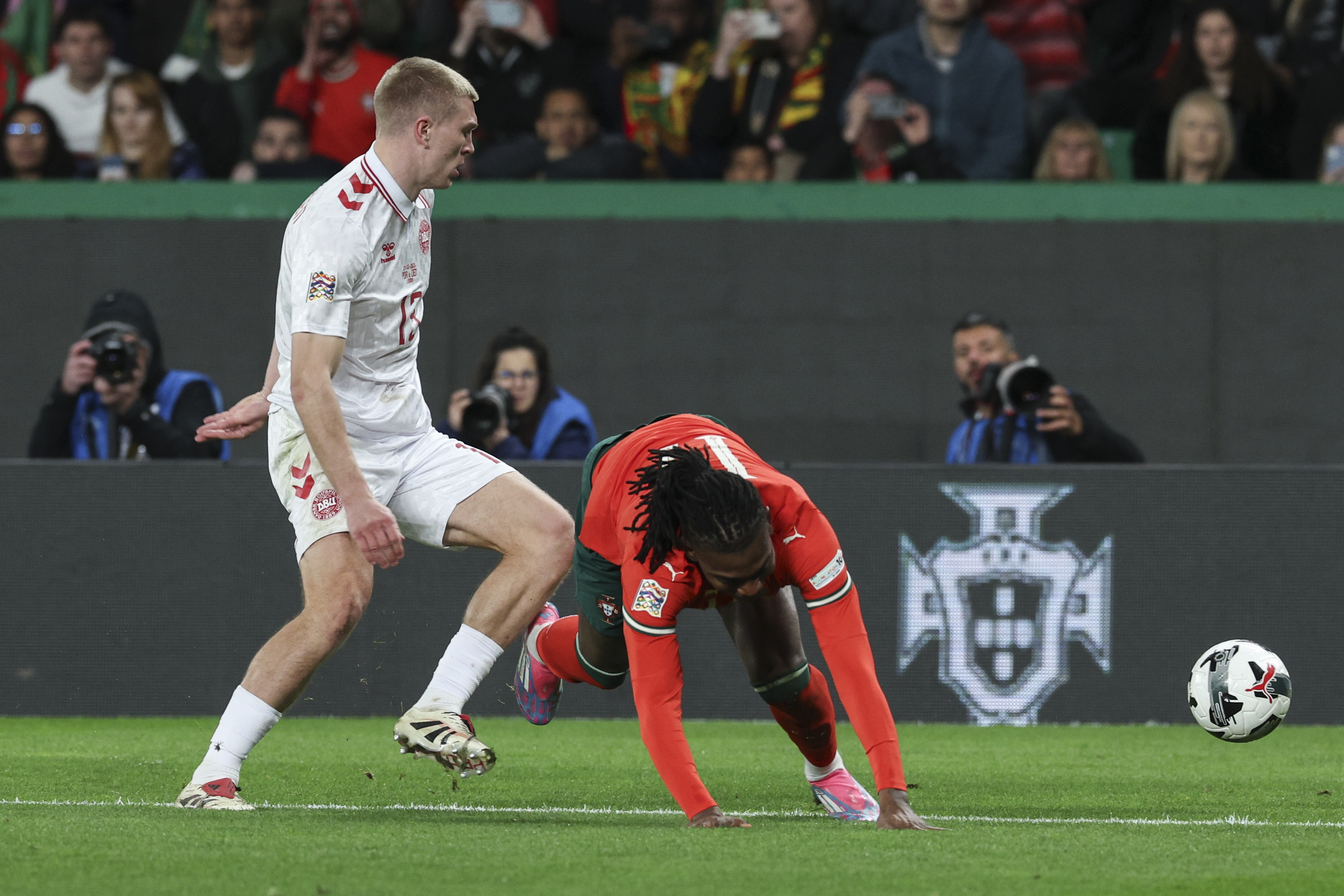 瑞士队在点球大战中负于英格兰,无缘欧国联半决赛的简单介绍 瑞士队在点球大战中负于英格兰,无缘欧国联半决赛的简单介绍