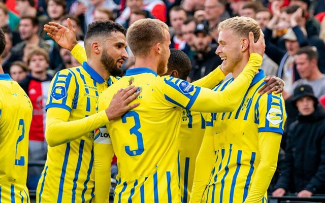 关于荷兰队困境持续,小组赛成绩低迷的信息 关于荷兰队困境持续,小组赛成绩低迷的信息