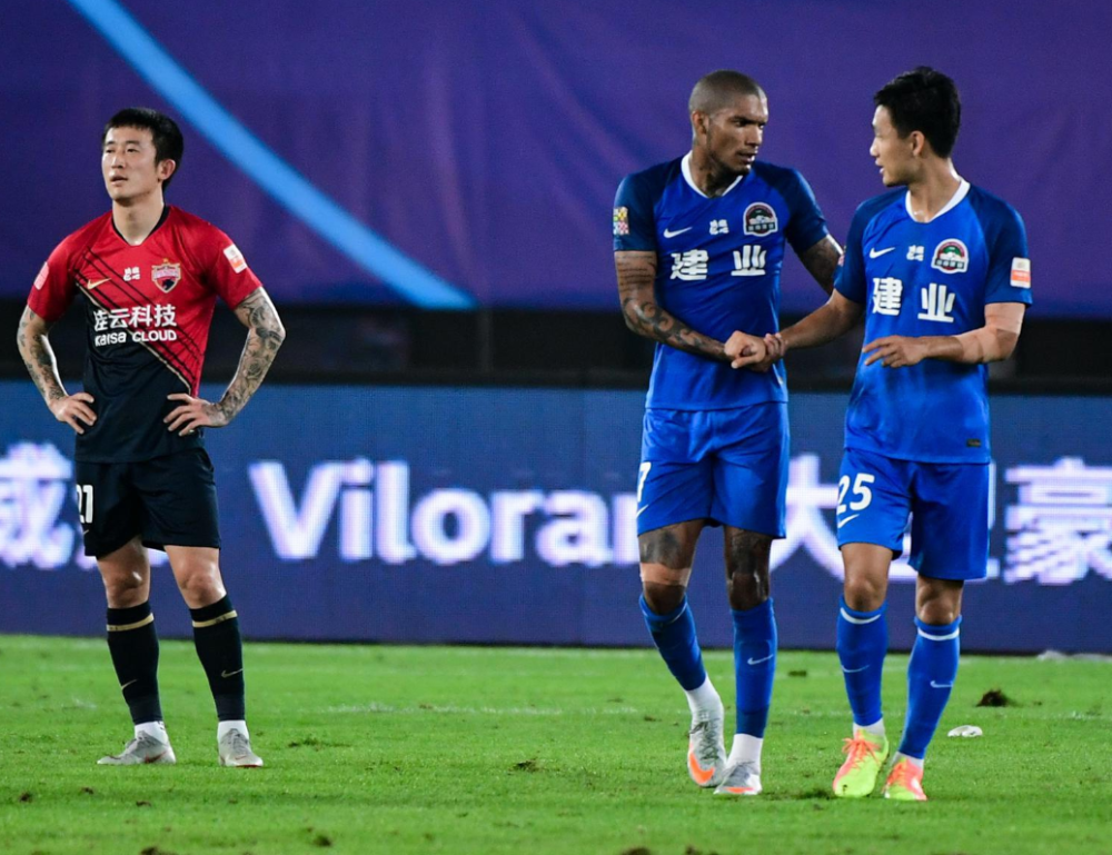 深圳男篮逆袭成功,成功摆脱困境 深圳男篮逆袭成功,成功摆脱困境